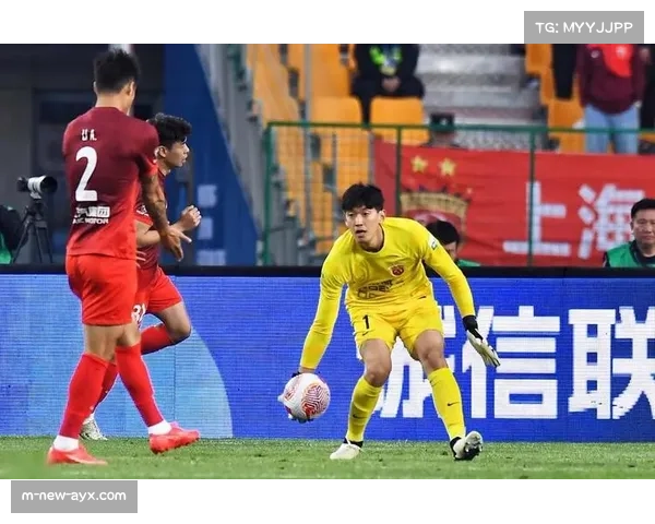 门将颜骏凌多次关键扑救 保障海港客场零封胜局